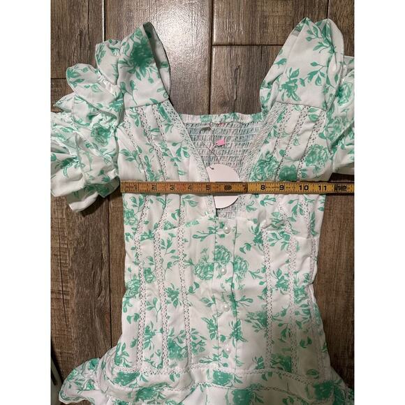 NWT Colorful Natalie White Green V-neckline Short Sleeves Mini Dress Size Small - Picture 4 of 6